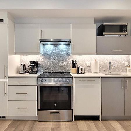 Lovely 3 Bedrooms In University Of Toronto Exterior photo