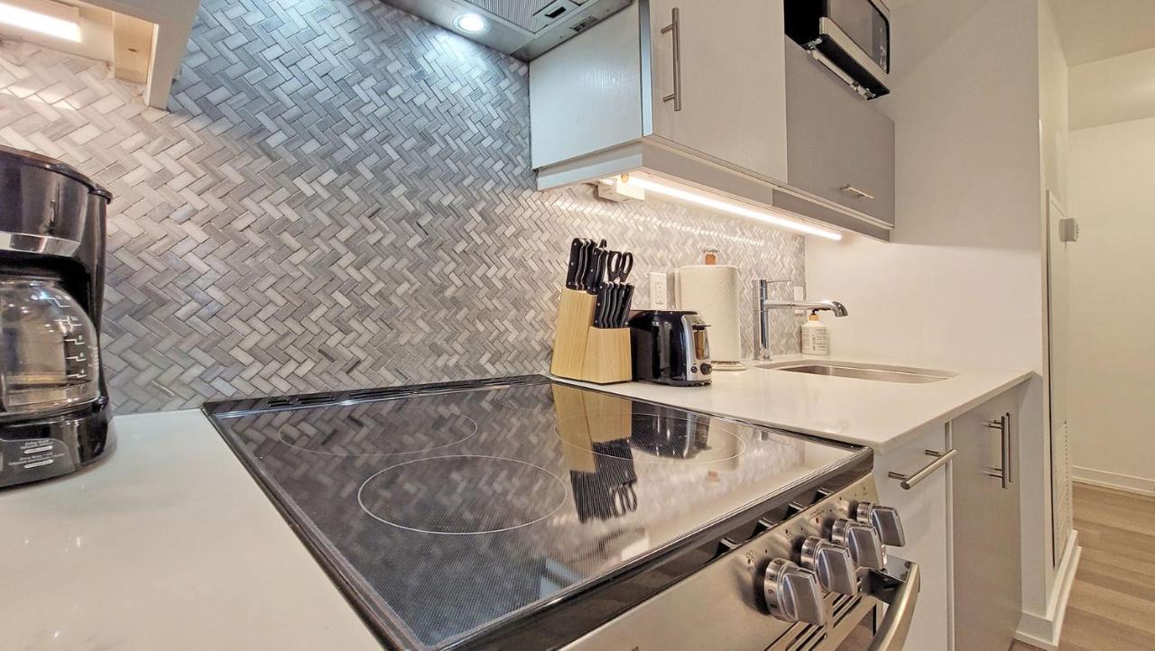 Lovely 3 Bedrooms In University Of Toronto Exterior photo