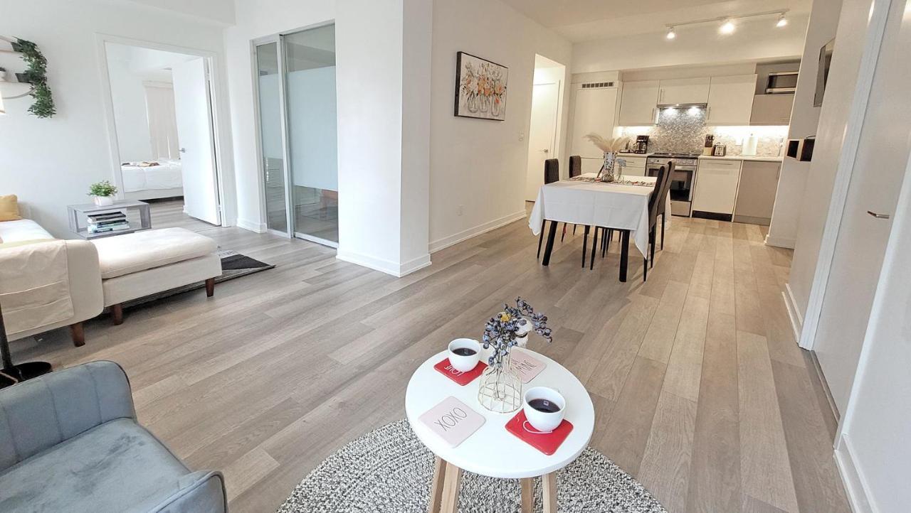 Lovely 3 Bedrooms In University Of Toronto Exterior photo