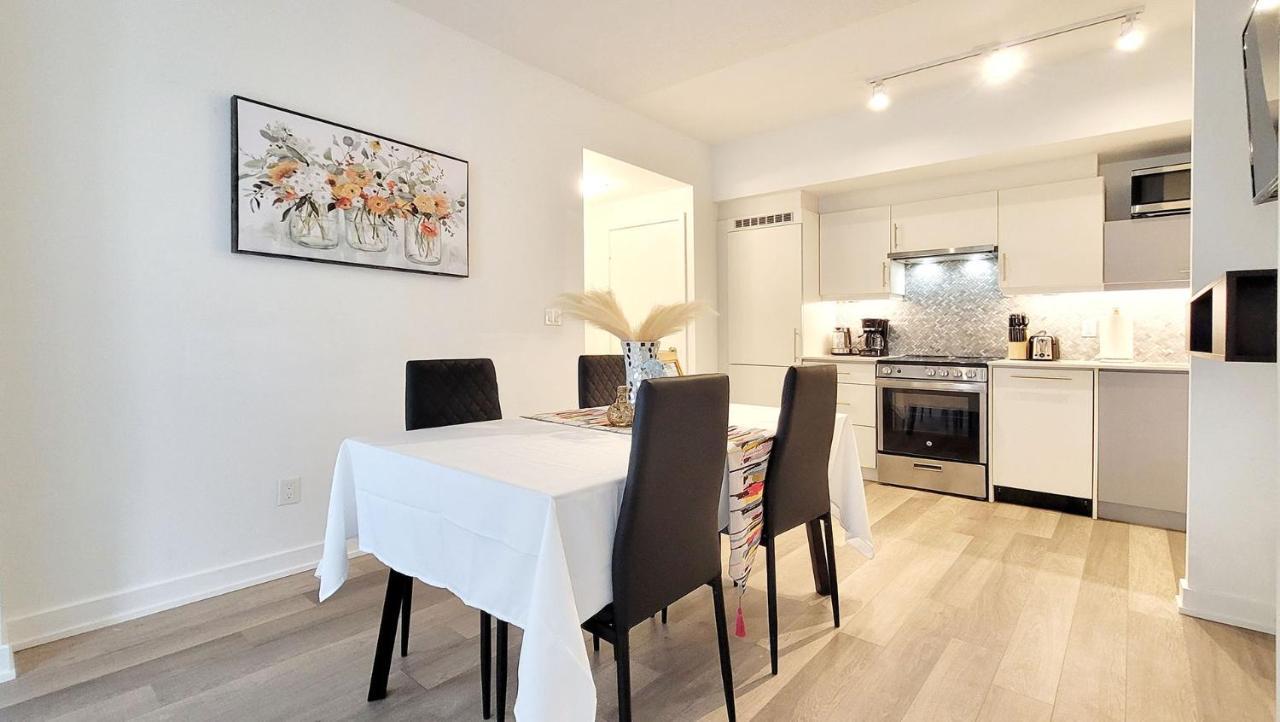 Lovely 3 Bedrooms In University Of Toronto Exterior photo